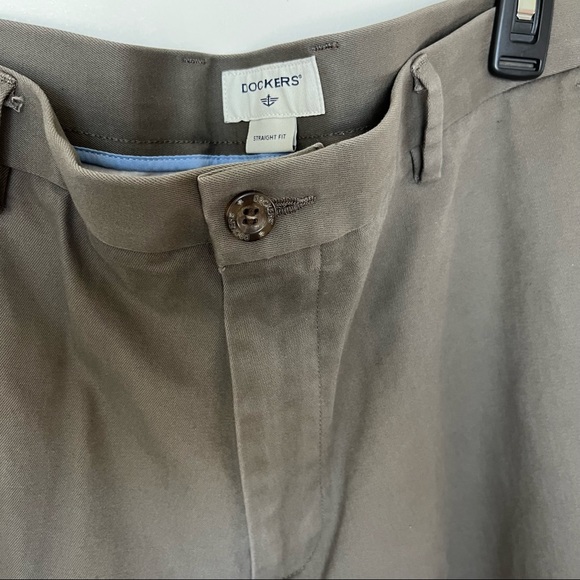 Dockers Straight Fit Chinos - Picture 10 of 14